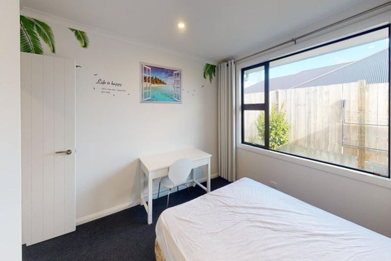 Photo of property in 8 Silicon Way, Fitzherbert, Palmerston North, 4410