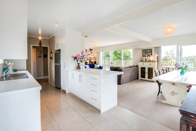 Photo of property in 33 Tauroa Road, Havelock North, 4130