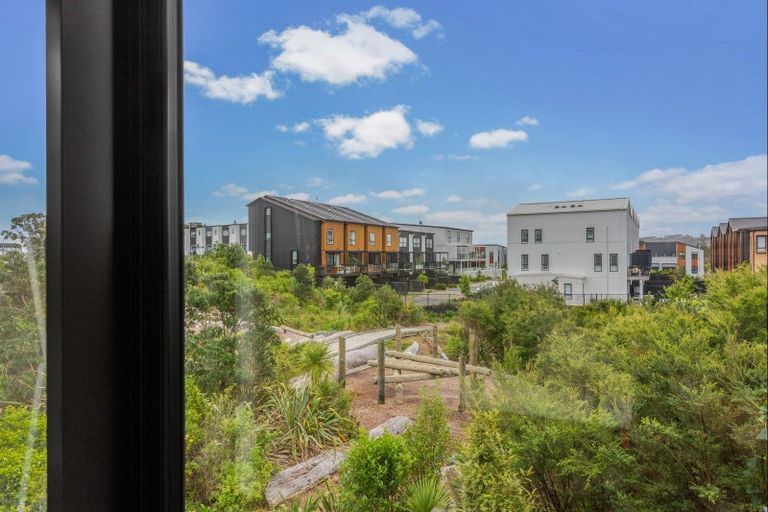 Photo of property in 18 Wikner Lane, Hobsonville, Auckland, 0616