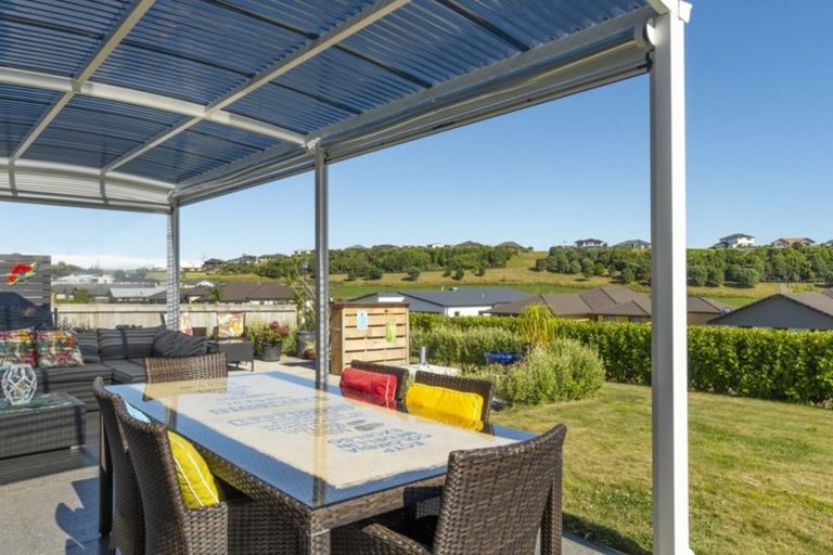 Photo of property in 5 Greystone Place, Omokoroa, 3114