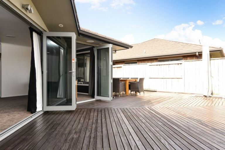 Photo of property in 10 Whitney Place, Rototuna North, Hamilton, 3210