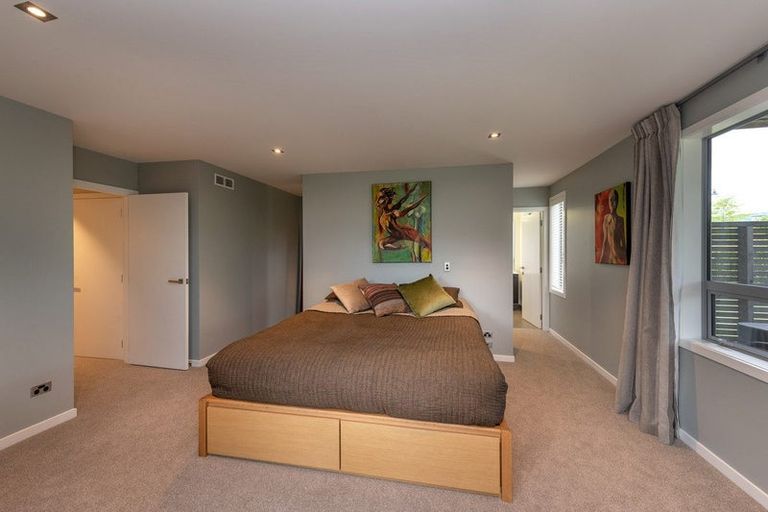 Photo of property in 10 Sunnyside Lane, Wanaka, 9305