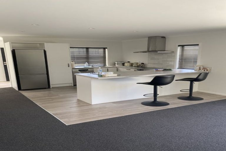 Photo of property in 18 Chelwood Street, Takaro, Palmerston North, 4412