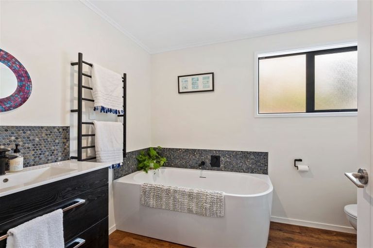 Photo of property in 12 Achray Street, Waiau, 7332