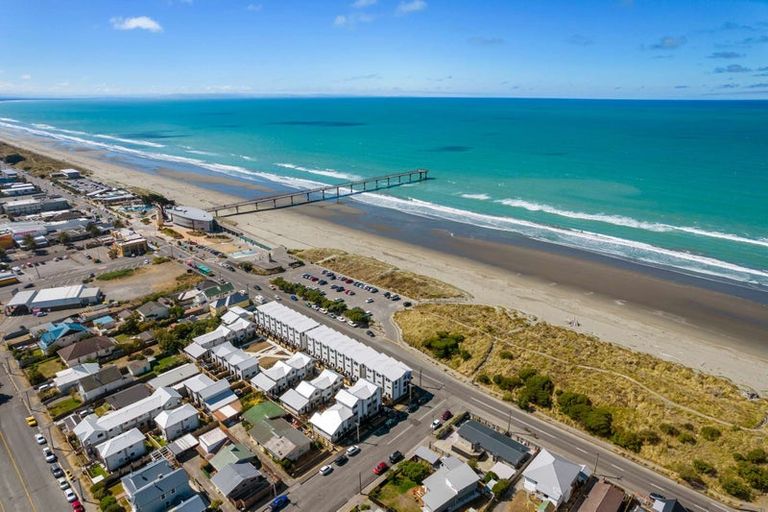 Photo of property in 14/232 Marine Parade, New Brighton, Christchurch, 8061