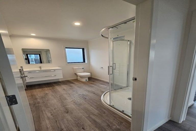 Photo of property in 141a-d Bedford Street, Cannons Creek, Porirua, 5024