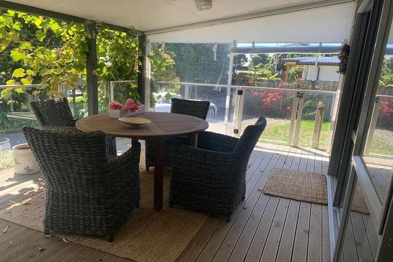 Photo of property in 38 William Street, Waikanae Beach, Waikanae, 5036