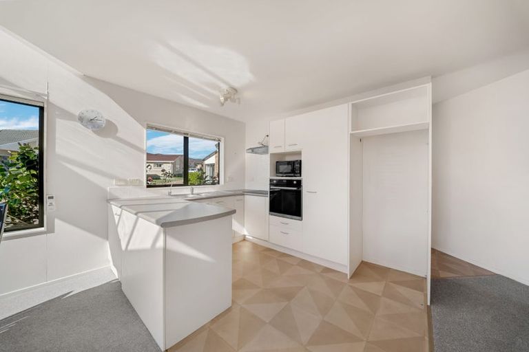 Photo of property in 10/169 Sturges Road, Henderson, Auckland, 0612