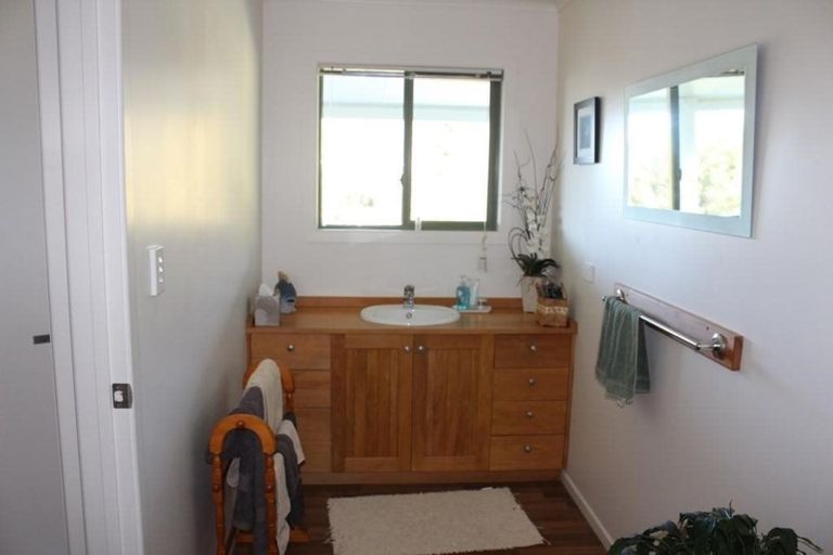 Photo of property in 181 Takaka-collingwood Highway, Rangihaeata, Takaka, 7182