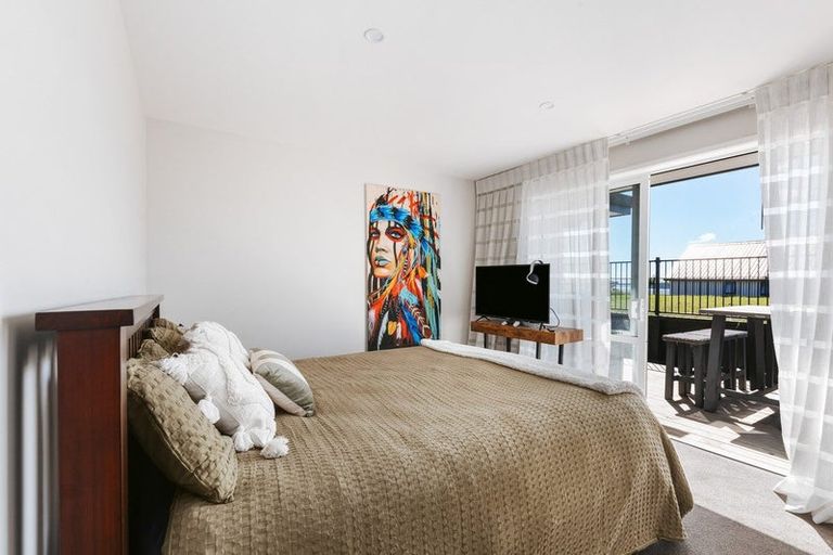 Photo of property in 30 Ridge Drive, Omokoroa, 3114