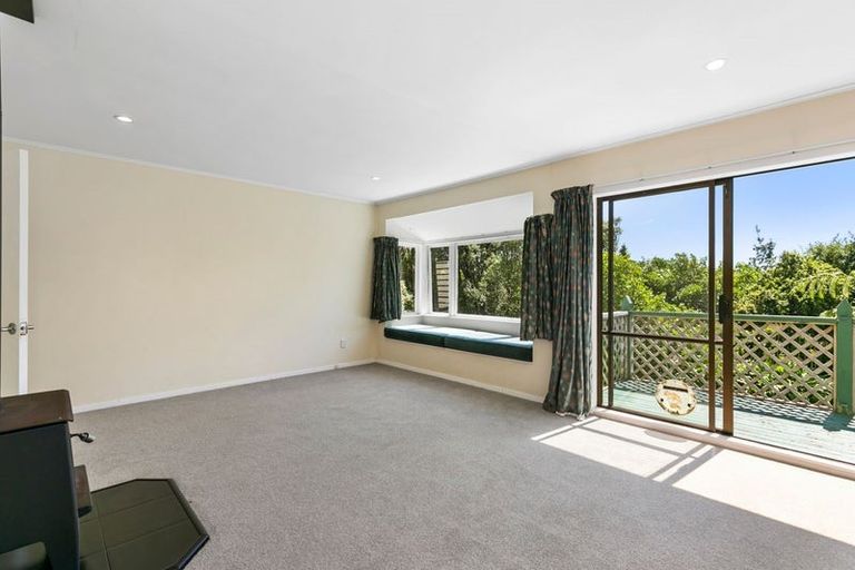 Photo of property in 81b Black Rock Road, Newlands, Wellington, 6037