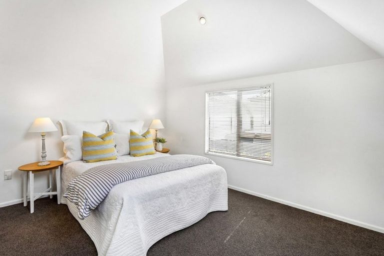 Photo of property in 2/46 Brockworth Place, Riccarton, Christchurch, 8011