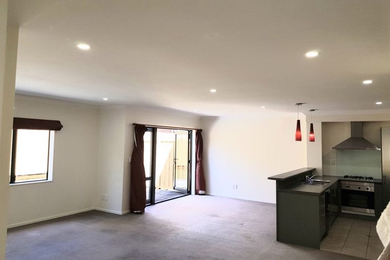 Photo of property in 60 Futuna Close, Karori, Wellington, 6012