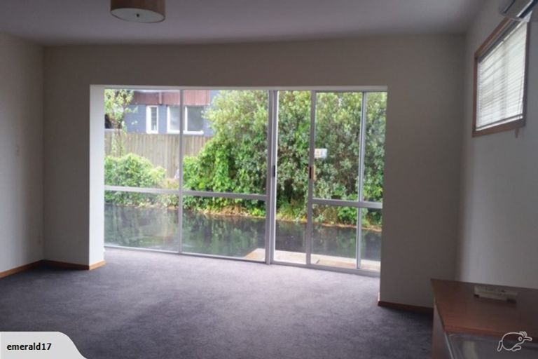 Photo of property in 1/32 Landsdowne Terrace, Cashmere, Christchurch, 8022