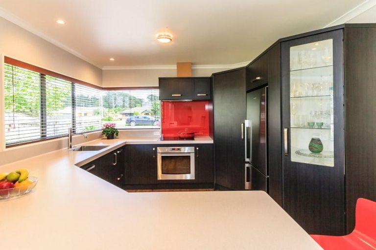Photo of property in 133 Summerhill Drive, Fitzherbert, Palmerston North, 4410