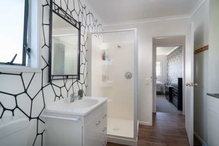 Photo of property in 101 Tamatea Road, Taupo, 3330