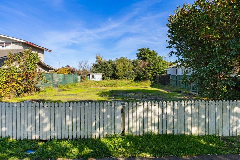 Photo of property in 42 Adair Street, Whataupoko, Gisborne, 4010