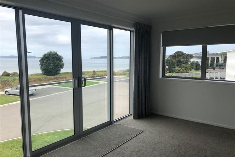 Photo of property in 2 Trevally Place, Snells Beach, 0920