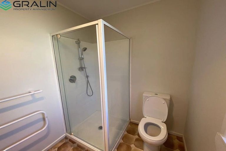 Photo of property in 27 Rimu Street, New Lynn, Auckland, 0600