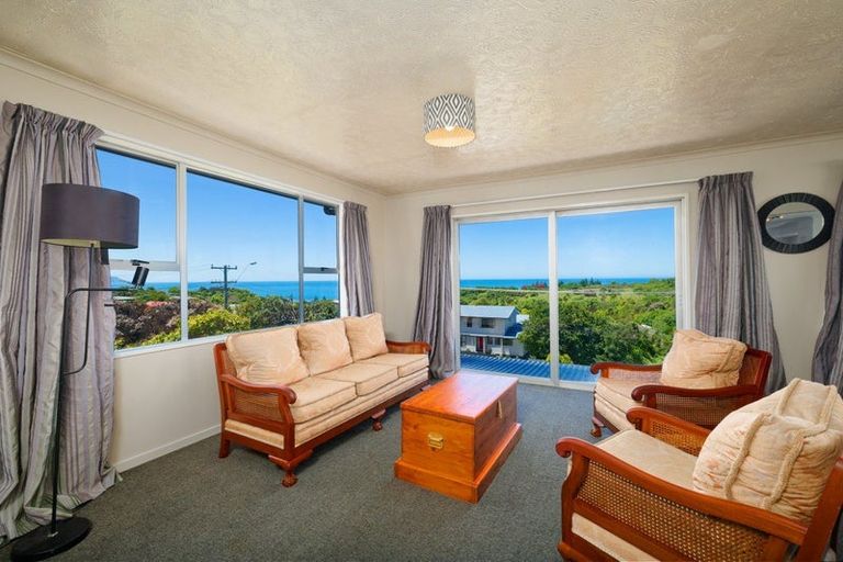 Photo of property in 74 Churchill Street, Kaikoura, 7300