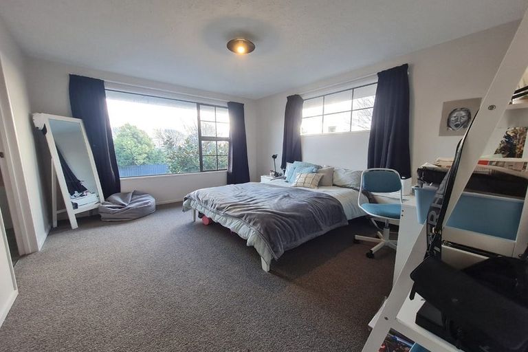 Photo of property in 1/146 Waimairi Road, Ilam, Christchurch, 8041