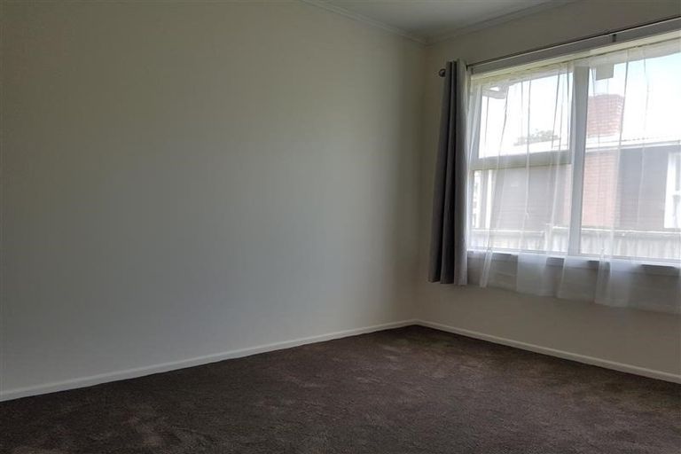 Photo of property in 2/34 Portadown Avenue, Pakuranga Heights, Auckland, 2010