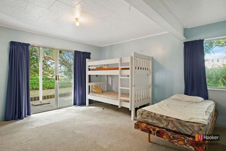 Photo of property in 212 Seaforth Road, Waihi Beach, 3611