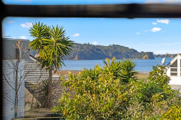 Photo of property in 34 Spinnaker Drive, Te Atatu Peninsula, Auckland, 0610