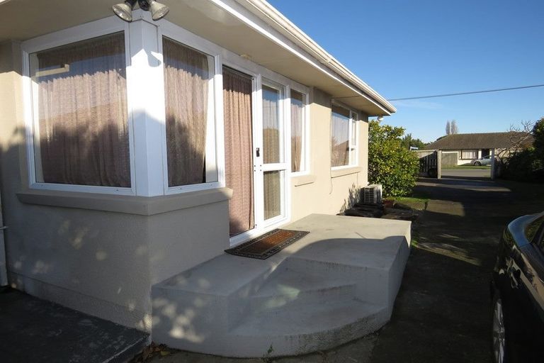 Photo of property in 202 Burwood Road, Burwood, Christchurch, 8083