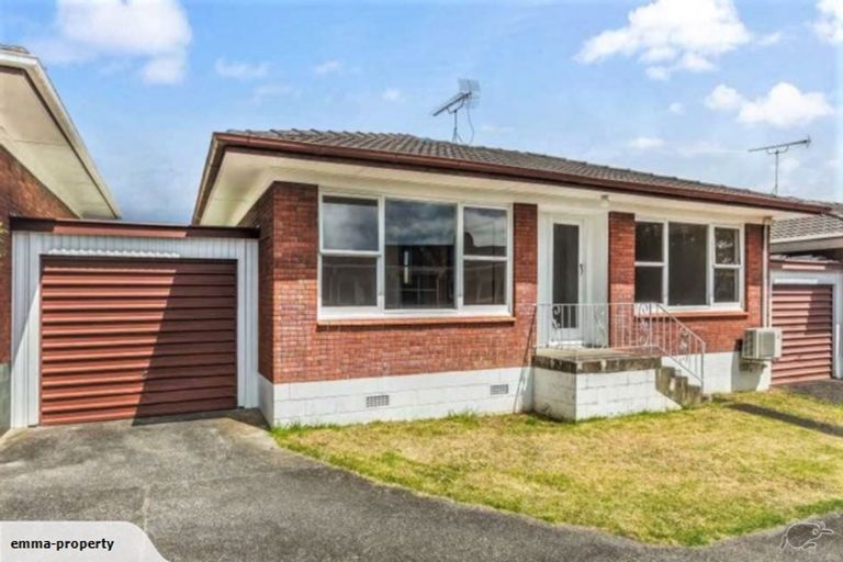 Photo of property in 2/18 Shakespeare Road, Milford, Auckland, 0620
