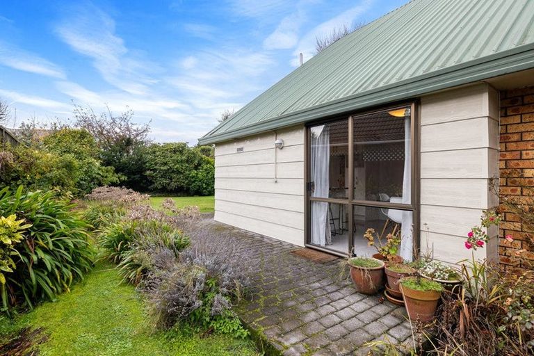 Photo of property in 4 Cullahill Street, Harewood, Christchurch, 8051