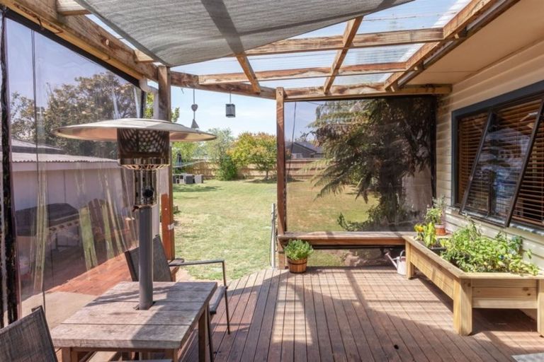 Photo of property in 19 East Street, Feilding, 4702