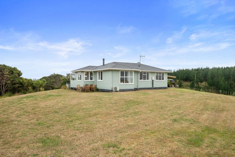 Photo of property in 398 Hokio Sand Road, Hokio Beach, Levin, 5571