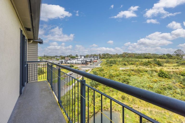 Photo of property in 6c/17 Crown Lynn Place, New Lynn, Auckland, 0600
