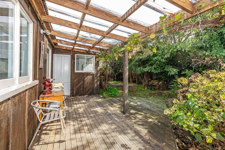 Photo of property in 26 Hussey Street, Waverley, 4510