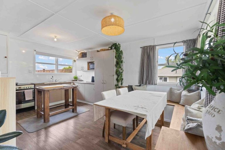 Photo of property in 16 Kotuku Place, Tokoroa, 3420