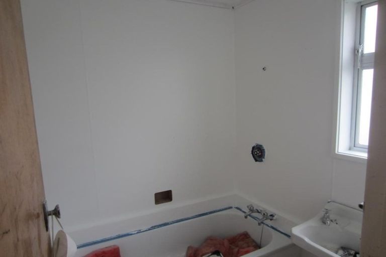 Photo of property in 3 Dalray Place, Ascot Park, Porirua, 5024