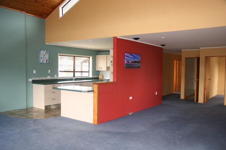 Photo of property in 117 Everitt Crescent, Whangamata, 3620