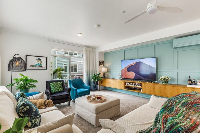 Photo of property in 19 Parkside Drive, Orewa, 0931