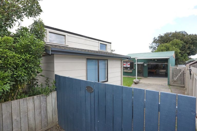 Photo of property in 10 Aitken Street, Bulls, 4818