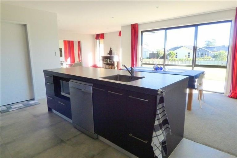 Photo of property in 70 Dillon Drive, Bell Block, New Plymouth, 4312