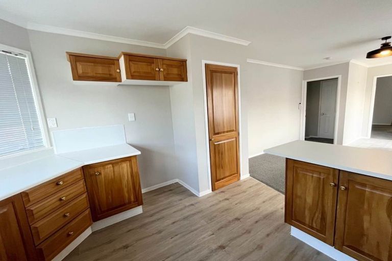 Photo of property in 2/15 Summermist Drive, Northpark, Auckland, 2013