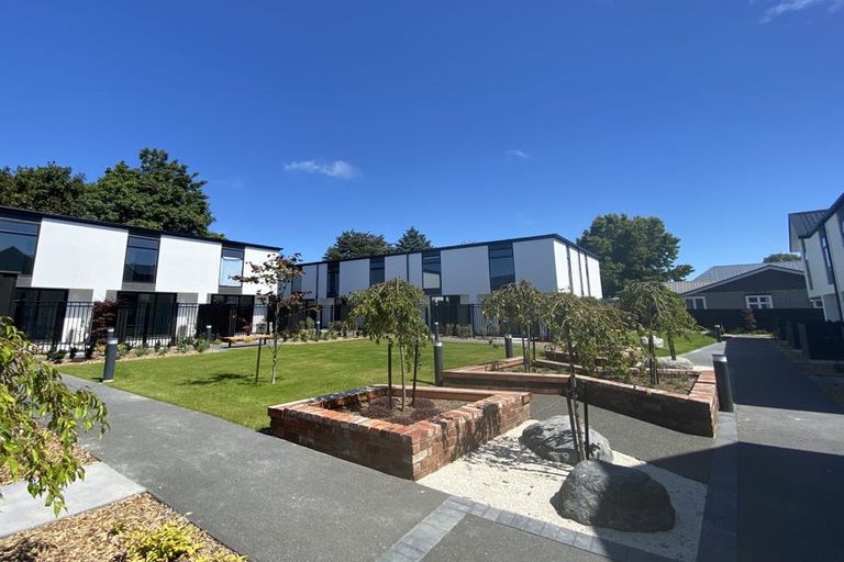 Photo of property in 3/8 New Brighton Road, Shirley, Christchurch, 8061