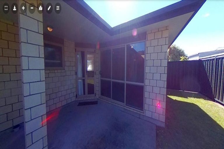 Photo of property in 23/64 Kawaha Point Road, Kawaha Point, Rotorua, 3010