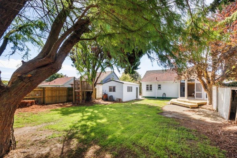 Photo of property in 258 College Street, West End, Palmerston North, 4412