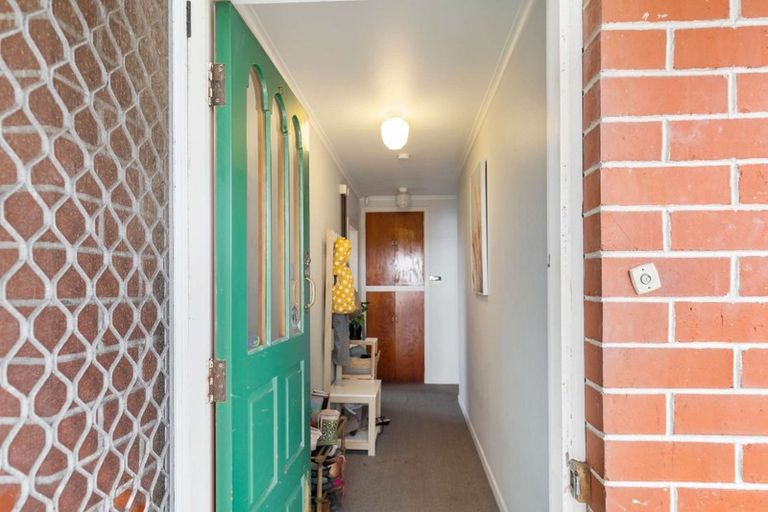 Photo of property in 48 Island View Road, Western Heights, Rotorua, 3015