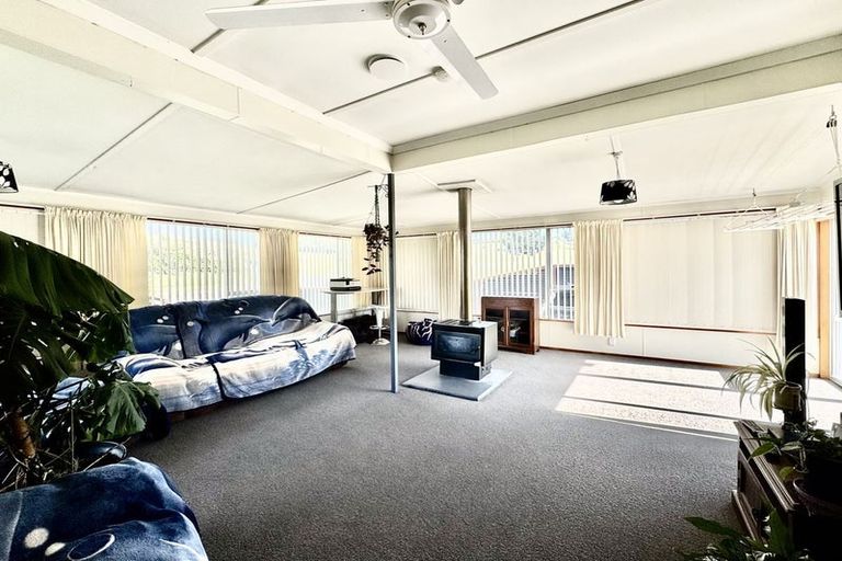 Photo of property in 105 Beach Road, Awamoa, Oamaru, 9495