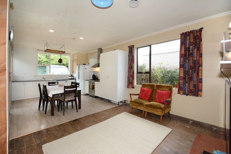 Photo of property in 12 Catherine Street, Caversham, Dunedin, 9012