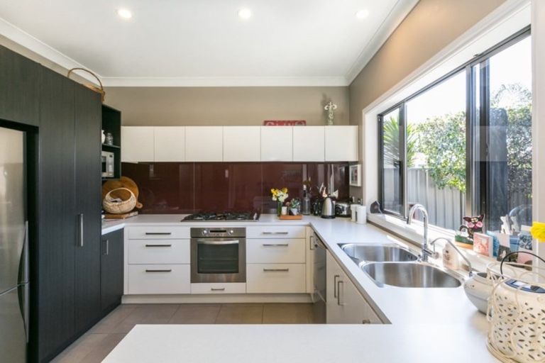 Photo of property in Heynes Place, 31 Heynes Place, Clive, 4102