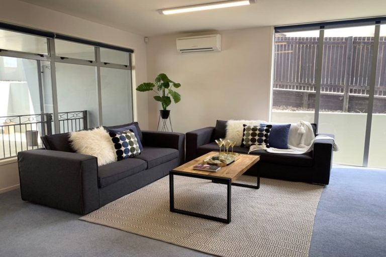 Photo of property in 21c Ruakiwi Road, Hamilton Lake, Hamilton, 3204